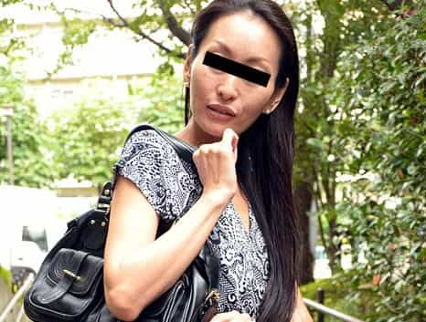 欲求不満なスレンダー美人妻 ドスケベ奥さんと激しくハメまくる！ ねね