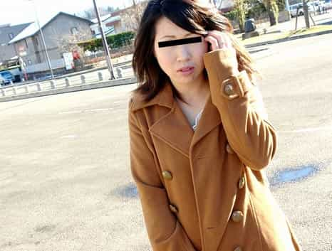 ごっくんする人妻たち42 ザーメン大好き連続ごっくんする若妻 本田佑香