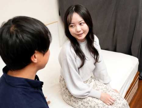 パパ活女子大生とまったりじっくりSEX 冨樫美緒